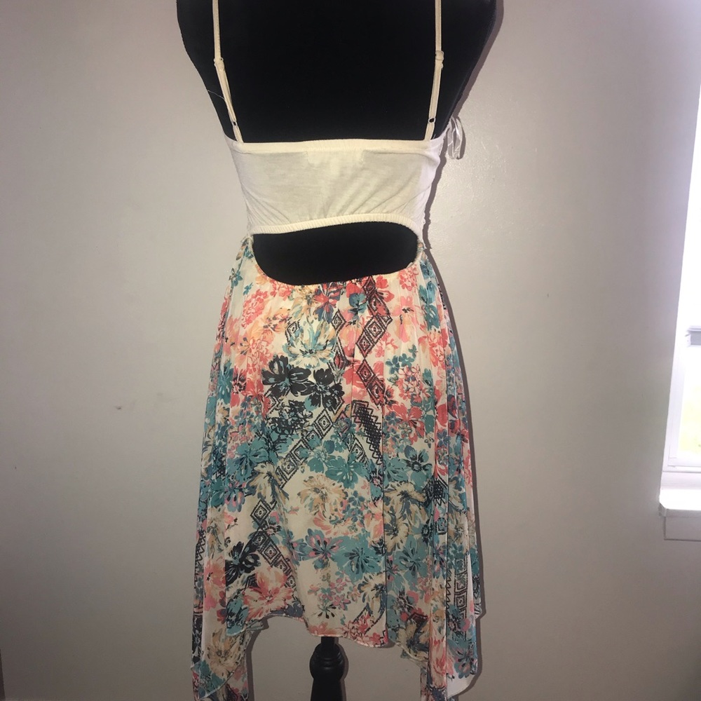 Dress - Picture 3 of 6